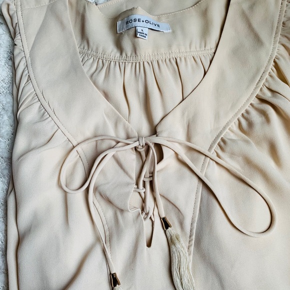 SOLD Rose + olive shirt - Picture 3 of 9